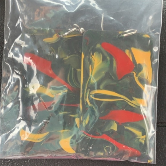 Jewelry - Picture 5 of 8